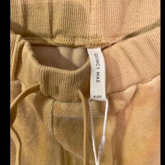 ⚡️NWT! 4T/5T QUINCY MAE ORGANIC VELOUR SWEATPANTS (Honey) - Picture 3 of 6